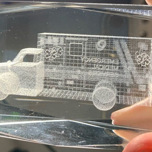 Cut Glass Lazer Cut Paperweight Emergency Medical Ambulance 3 x 2 in - Picture 7 of 7